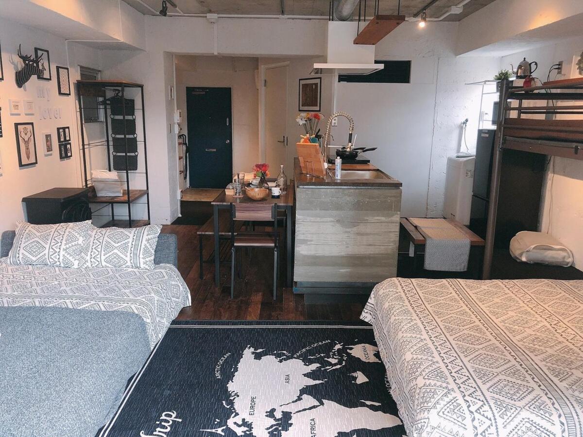 5 Mins To Train Station, Bathtub, Full Kitchen, Balcony Appartement *